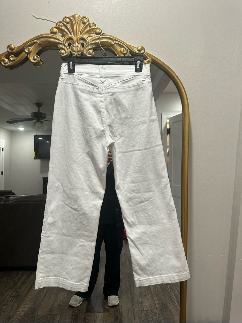 Curve Appeal White High Rose Wide-Leg Jeans with Braided Pocket Detail - Picture 15 of 16